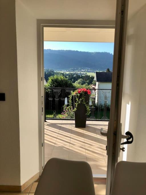 Bodenseenaehe Und Pfaenderblick Sigmarszell Exterior foto